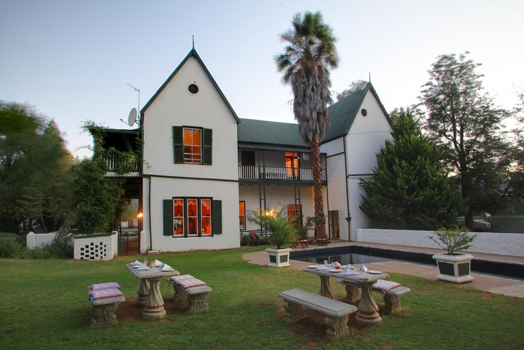 The Willow Historical Guest House Willowmore Екстер'єр фото